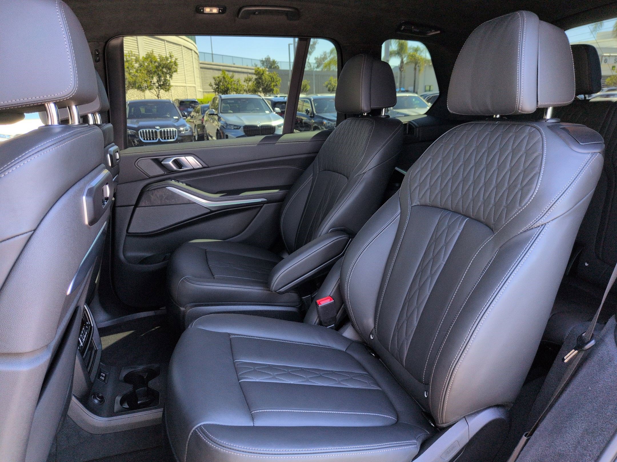 Certified 2024 BMW X7 M60i w/ Executive Package AWD/4WD image 31