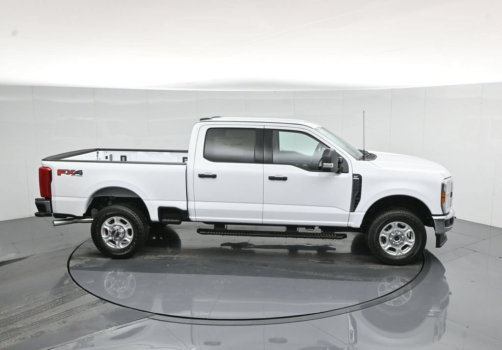 New 2026 Ford F250 XLT w/ FX4 Off-Road Package AWD/4WD image 57