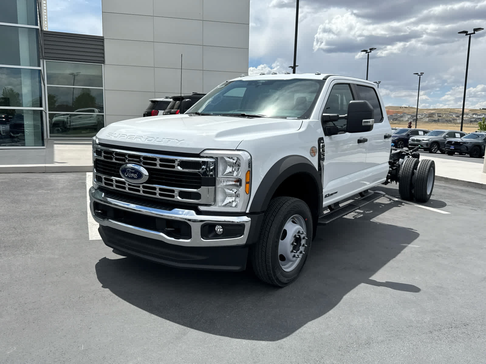New 2026 Ford F550 4x4 Crew Cab Super Duty w/ XL Chrome Package image 2