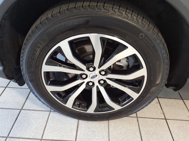 Used 2025 Ford Explorer ST-Line AWD/4WD image 5