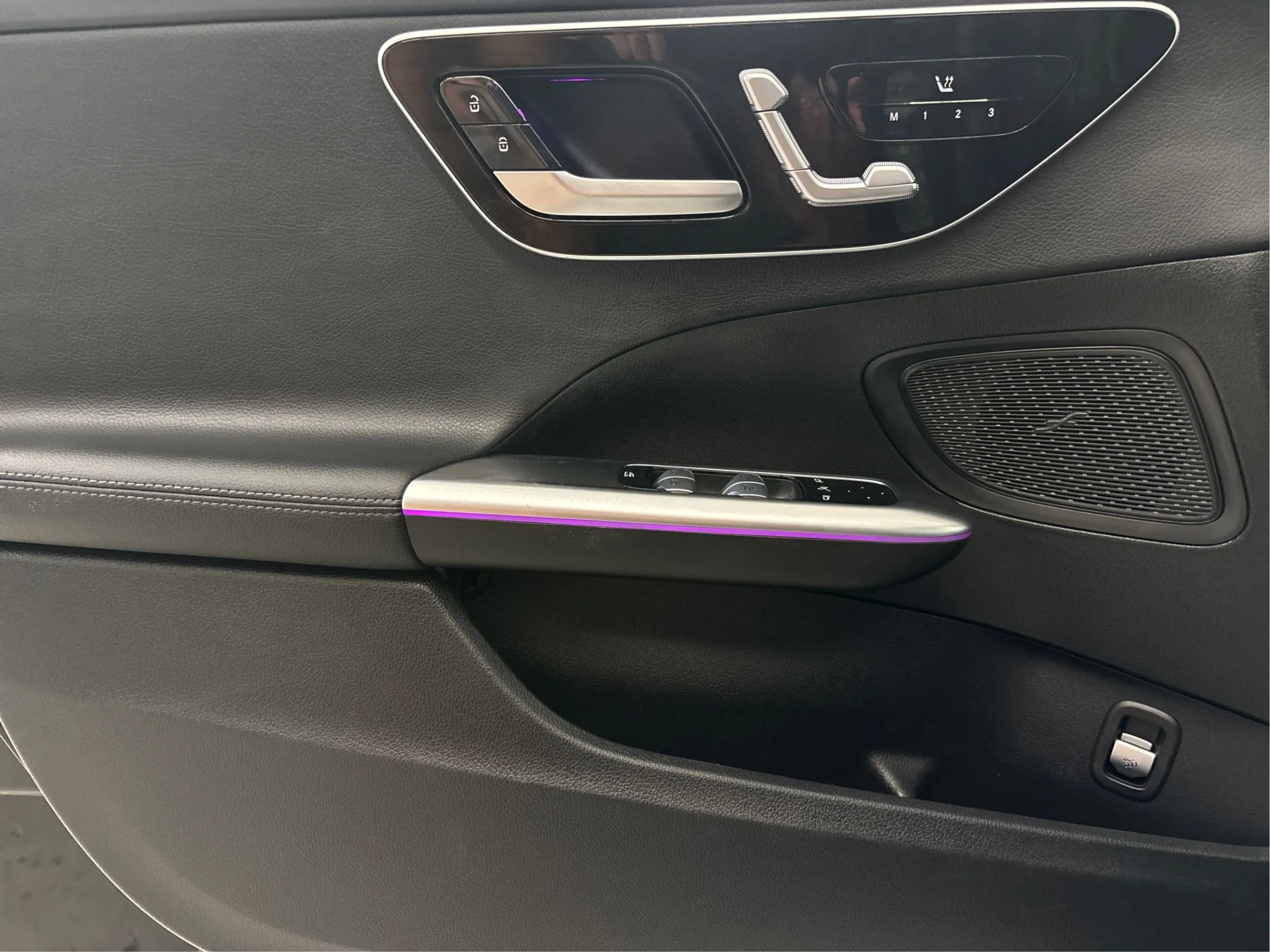 Used 2022 Mercedes-Benz C 300 4MATIC Sedan image 25