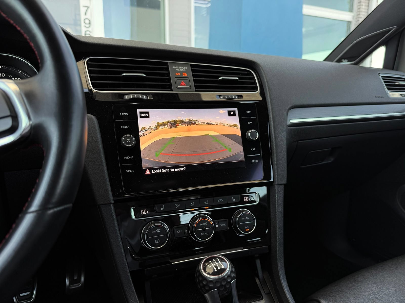 Used 2018 Volkswagen GTI SE FWD image 35