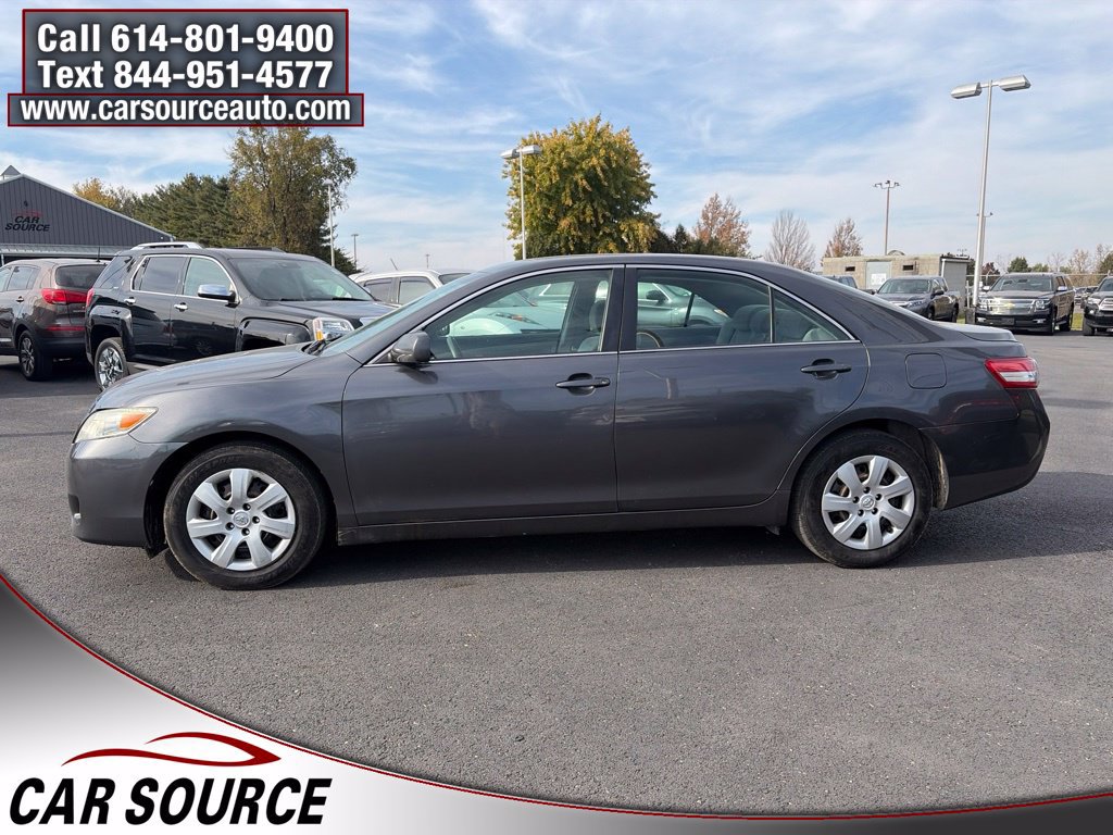 Used 2011 Toyota Camry LE FWD image 8