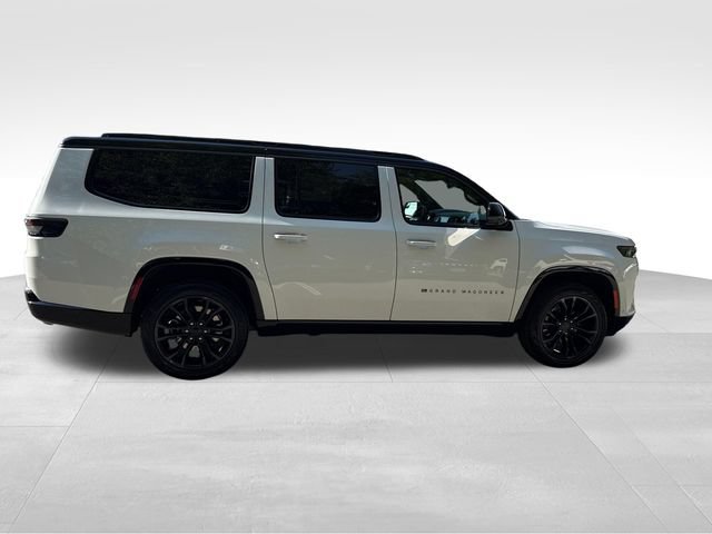 New 2026 Jeep Grand Wagoneer L Summit w/ Premium Group III AWD/4WD image 8