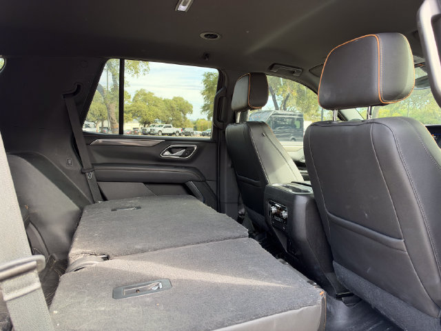 Used 2021 GMC Yukon AT4 w/ Technology Package AWD/4WD image 19