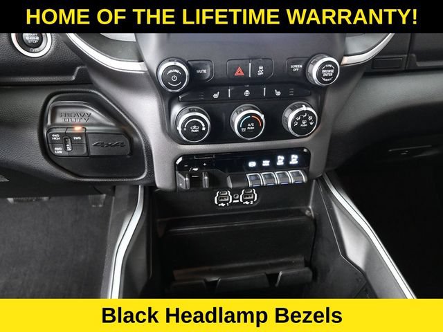 Used 2022 RAM 2500 Big Horn w/ Night Edition AWD/4WD image 33
