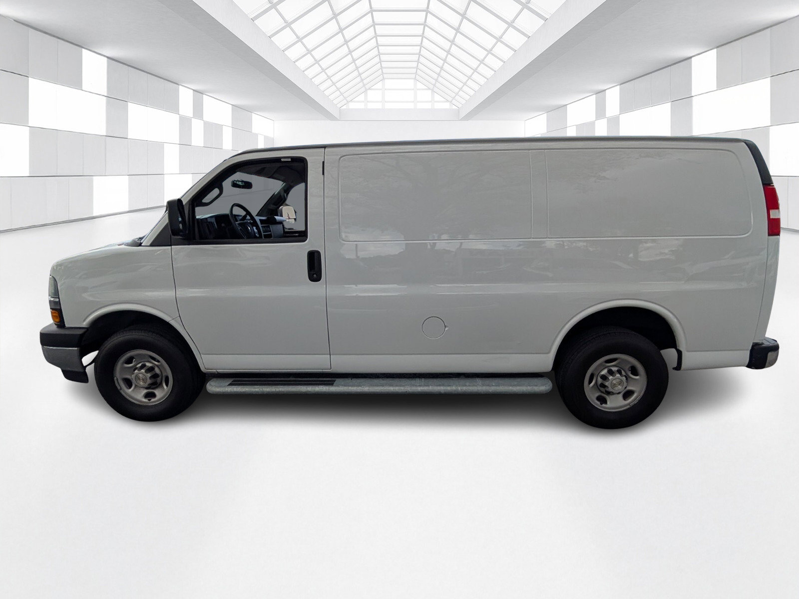 Used 2024 Chevrolet Express 2500 w/ Driver Convenience Package image 4