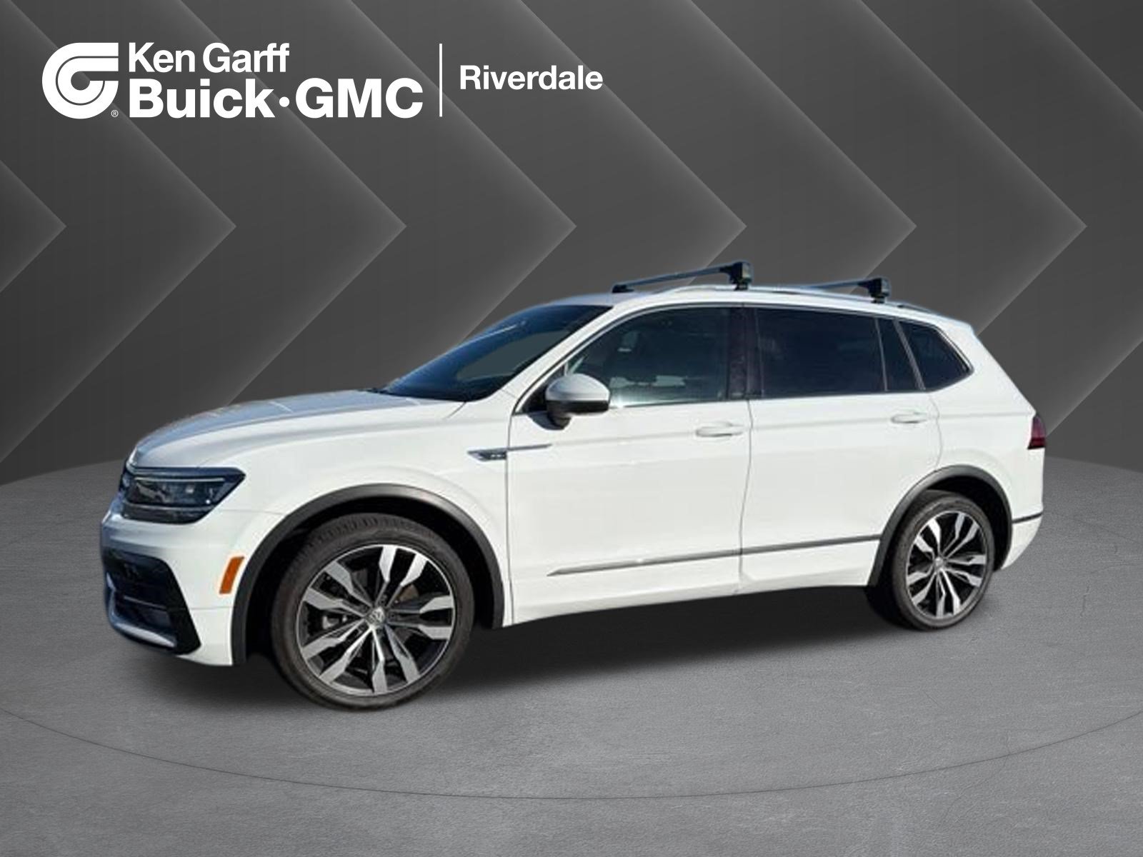 Used 2021 Volkswagen Tiguan SEL Premium R-Line w/ 3rd Row Seat Package AWD/4WD image 1