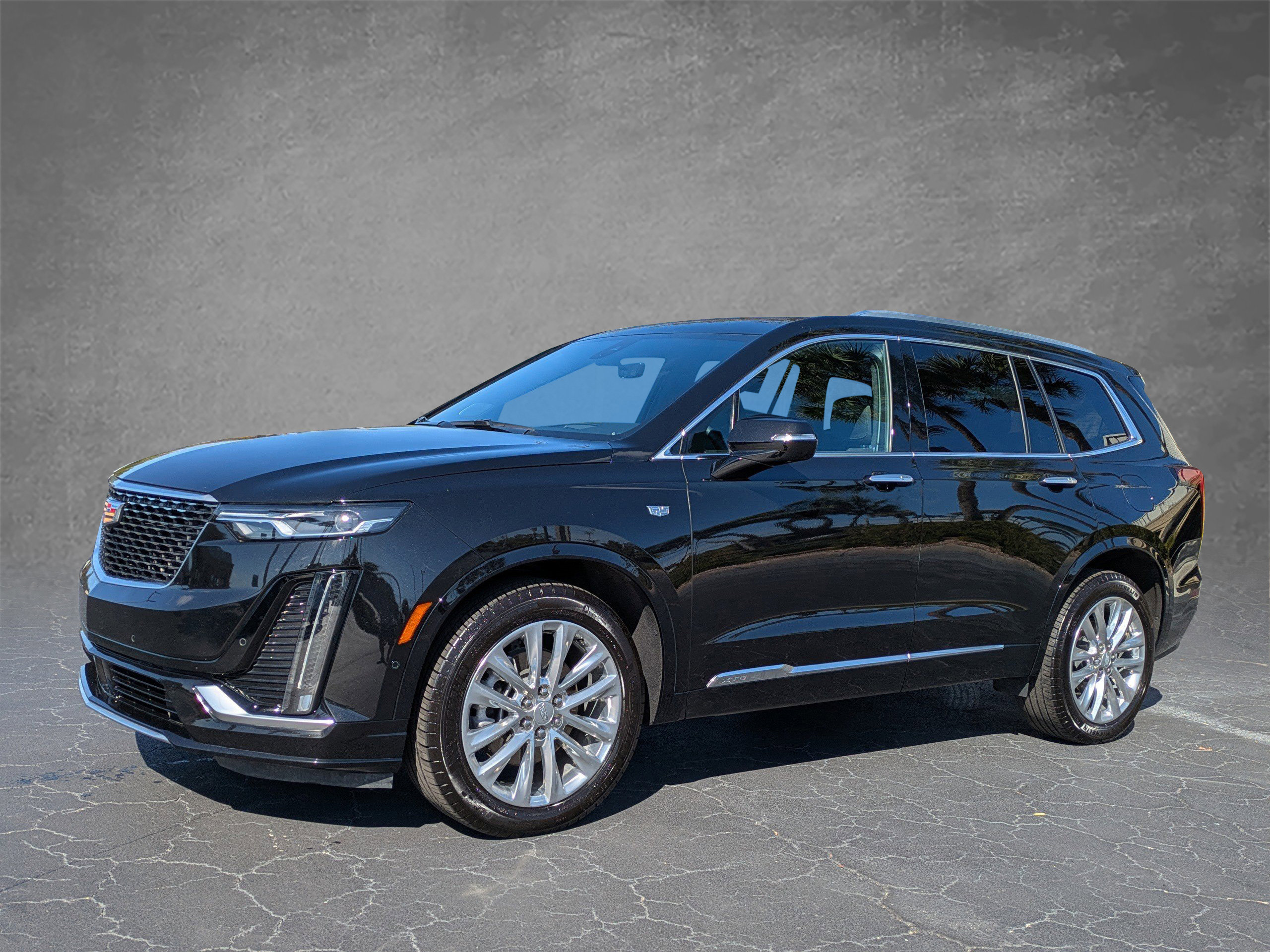 Certified 2024 Cadillac XT6 Premium Luxury w/ Technology Package image 2