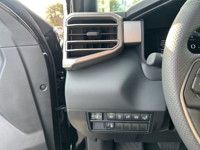 New 2026 Toyota Tundra Limited AWD/4WD image 25