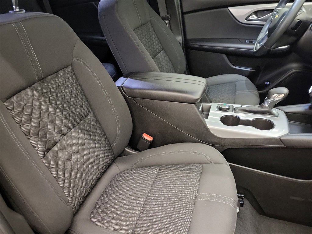 Used 2022 Chevrolet Blazer LT image 19