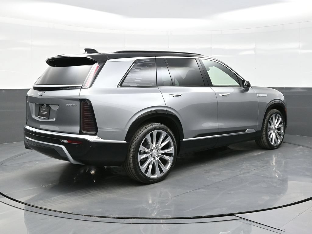 New 2026 Cadillac Vistiq Premium Luxury w/ LPO, Floor Liner Package AWD/4WD image 7