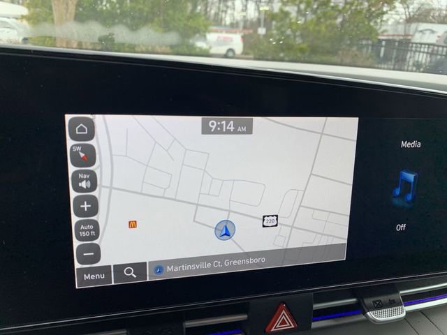 Used 2024 Hyundai Elantra SEL image 23