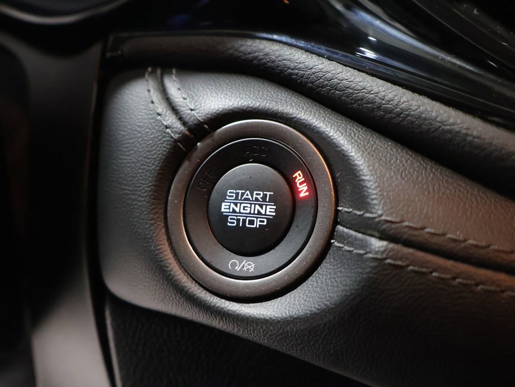 Used 2022 Dodge Durango SXT w/ Blacktop Package image 9