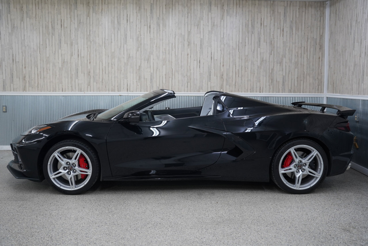 Used 2025 Chevrolet Corvette Stingray Premium Conv w/ Z51 Performance Package image 5