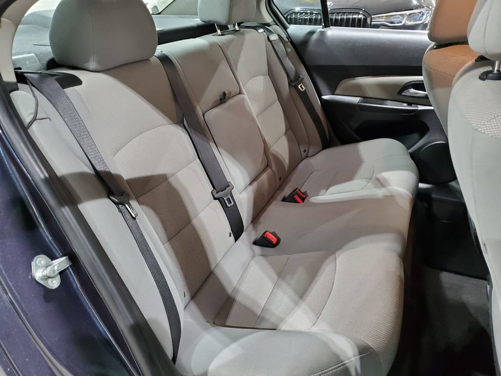 Used 2014 Chevrolet Cruze LT FWD image 19