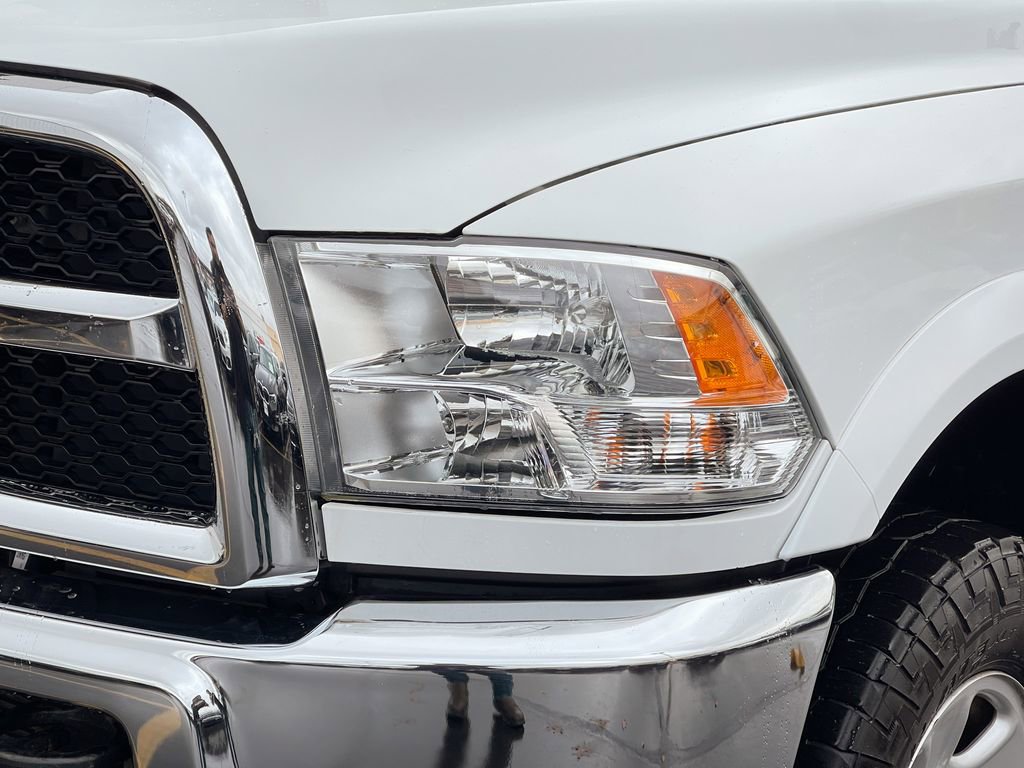 Used 2017 RAM 2500 Tradesman w/ Chrome Appearance Group image 32