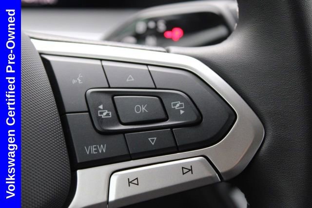 Used 2025 Volkswagen Tiguan SE image 30