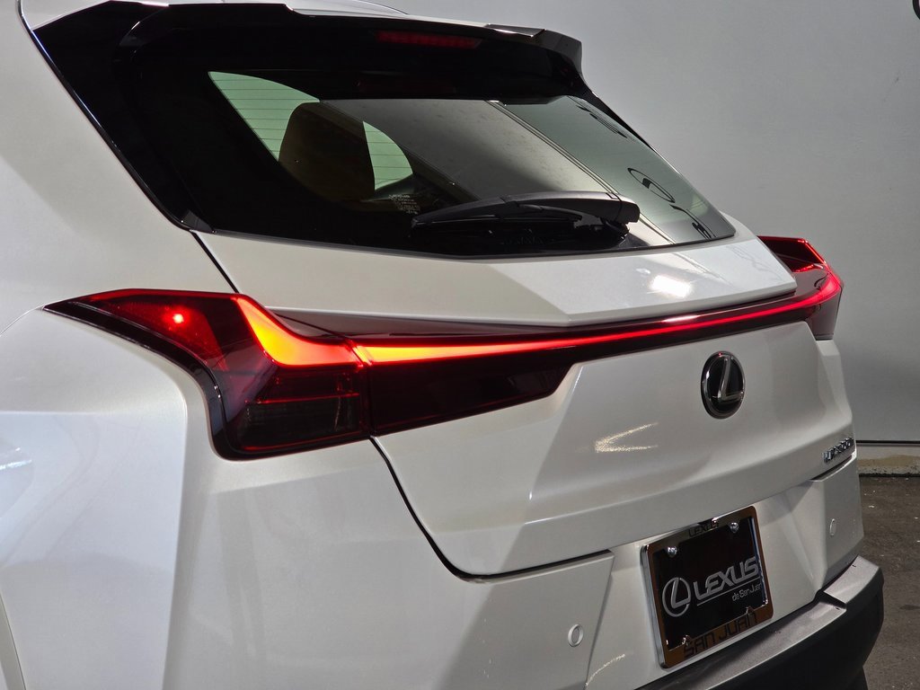 New 2025 Lexus UX 300h FWD image 10