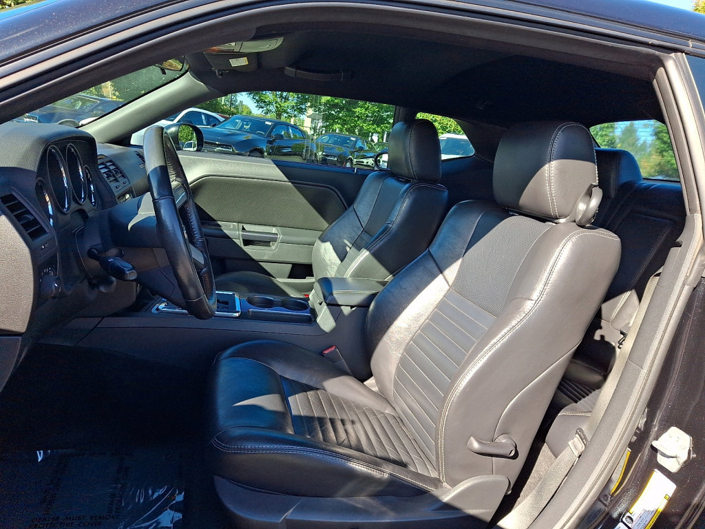 Used 2010 Dodge Challenger R/T RWD image 23
