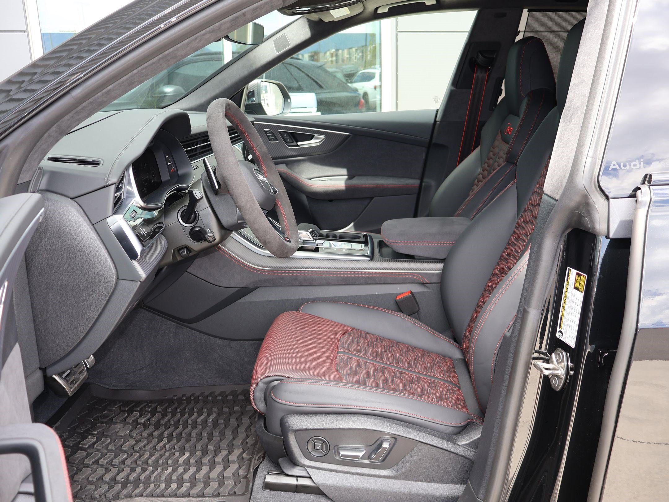 Used 2026 Audi RS Q8 performance AWD/4WD image 25
