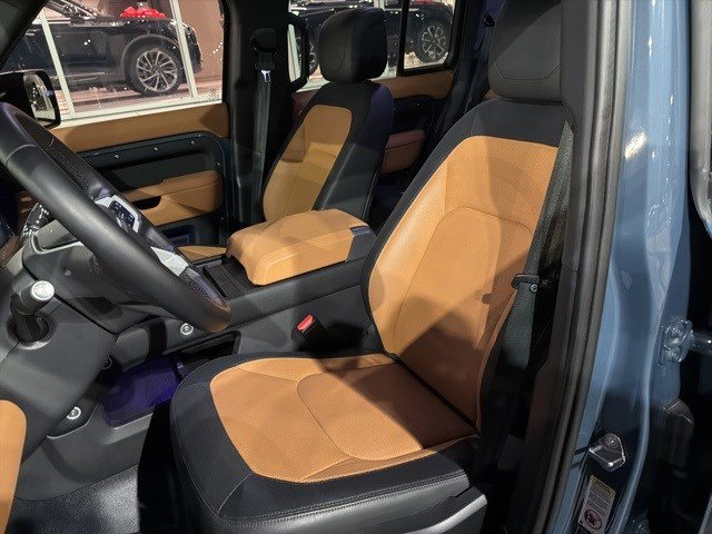 Used 2024 Land Rover Defender 110 X-Dynamic SE image 14