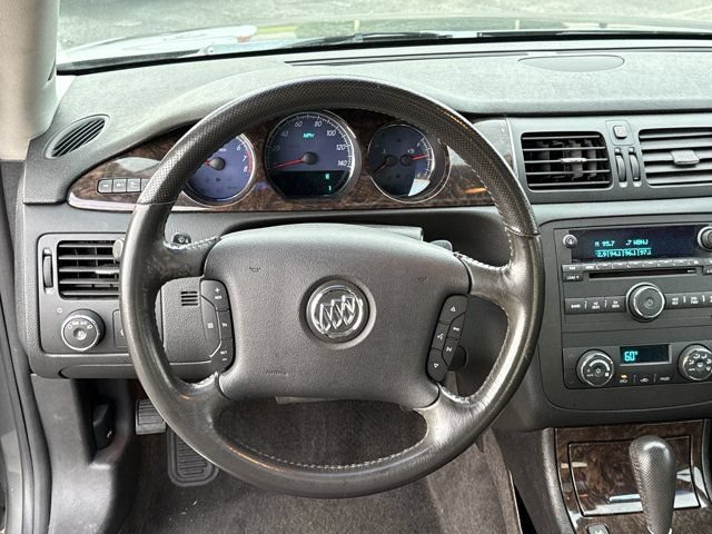 Used 2006 Buick Lucerne CXS w/ Driver Confidence Package FWD image 20
