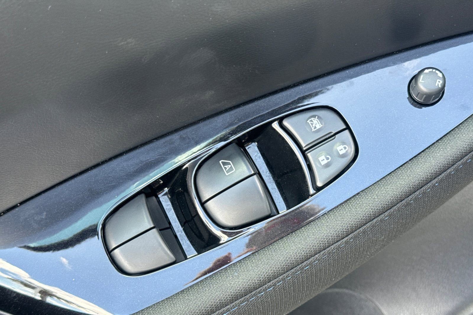 Used 2024 Nissan Leaf SV Plus FWD image 13