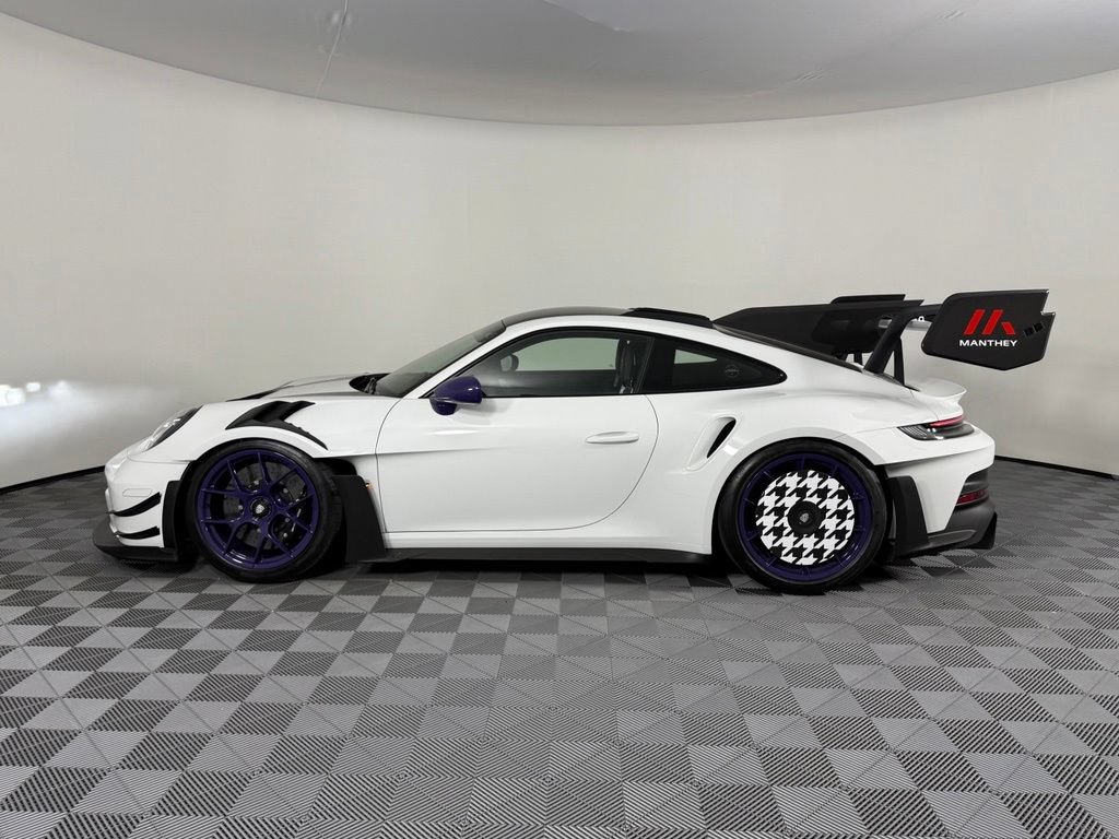 Used 2025 Porsche 911 GT3 RS RWD image 2