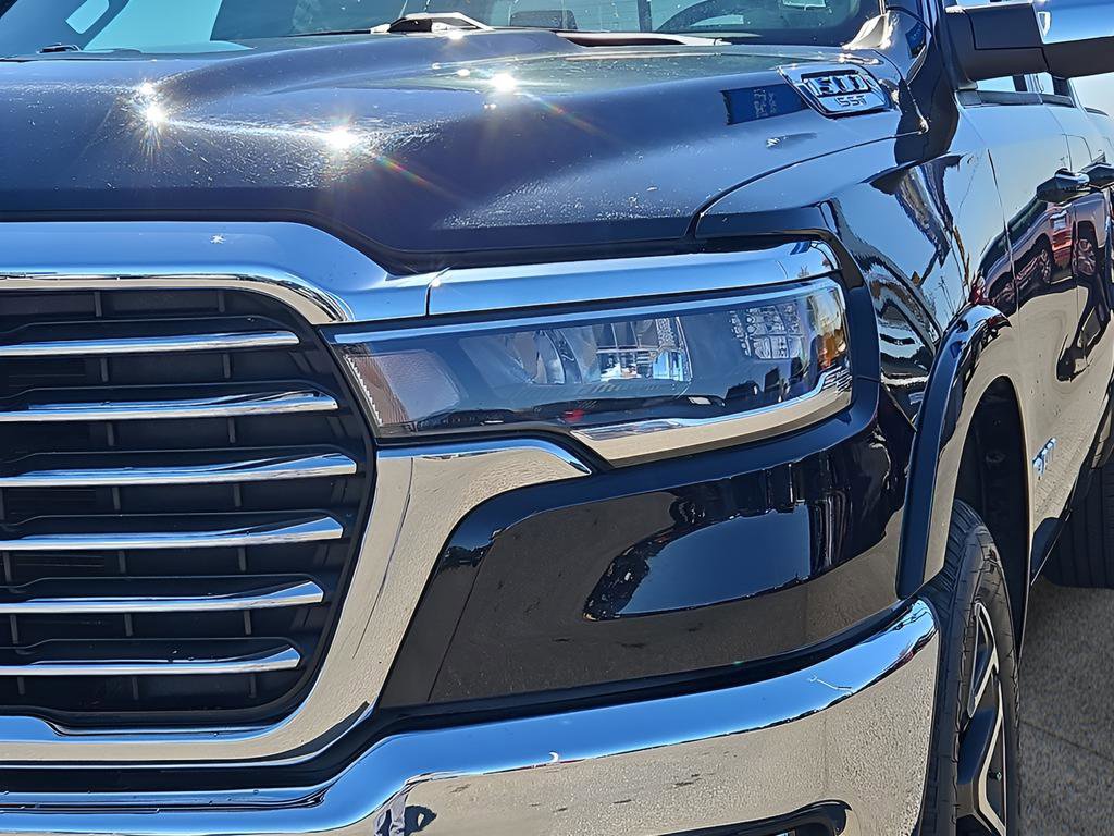 Used 2025 RAM 1500 Laramie image 8