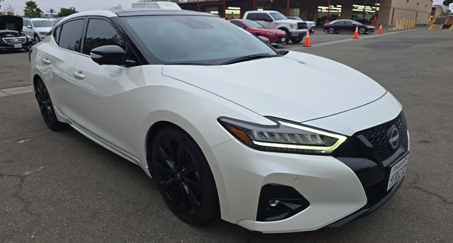 Certified 2023 Nissan Maxima SR w/ Sport Mat Group FWD image 2