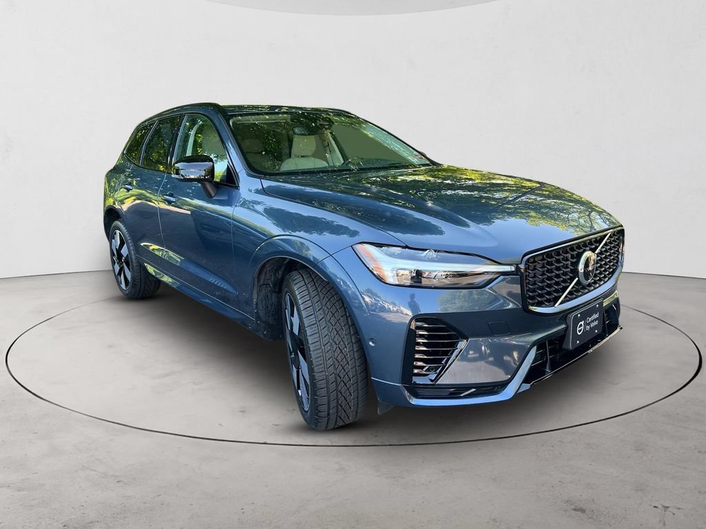 Certified 2025 Volvo XC60 T8 Ultra w/ Protection Package Premier AWD/4WD image 7