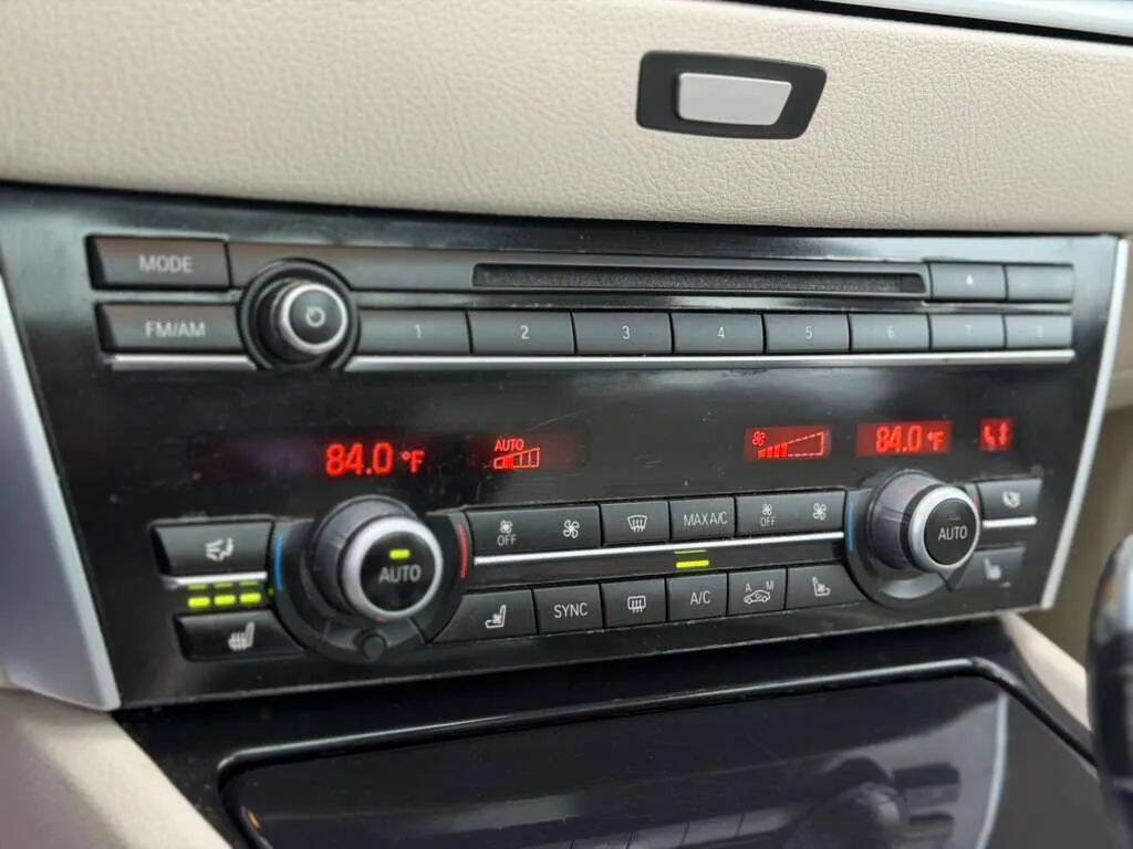 Used 2014 BMW 535i Gran Turismo xDrive image 22