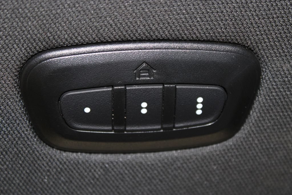 Used 2025 RAM 1500 Laramie AWD/4WD image 48