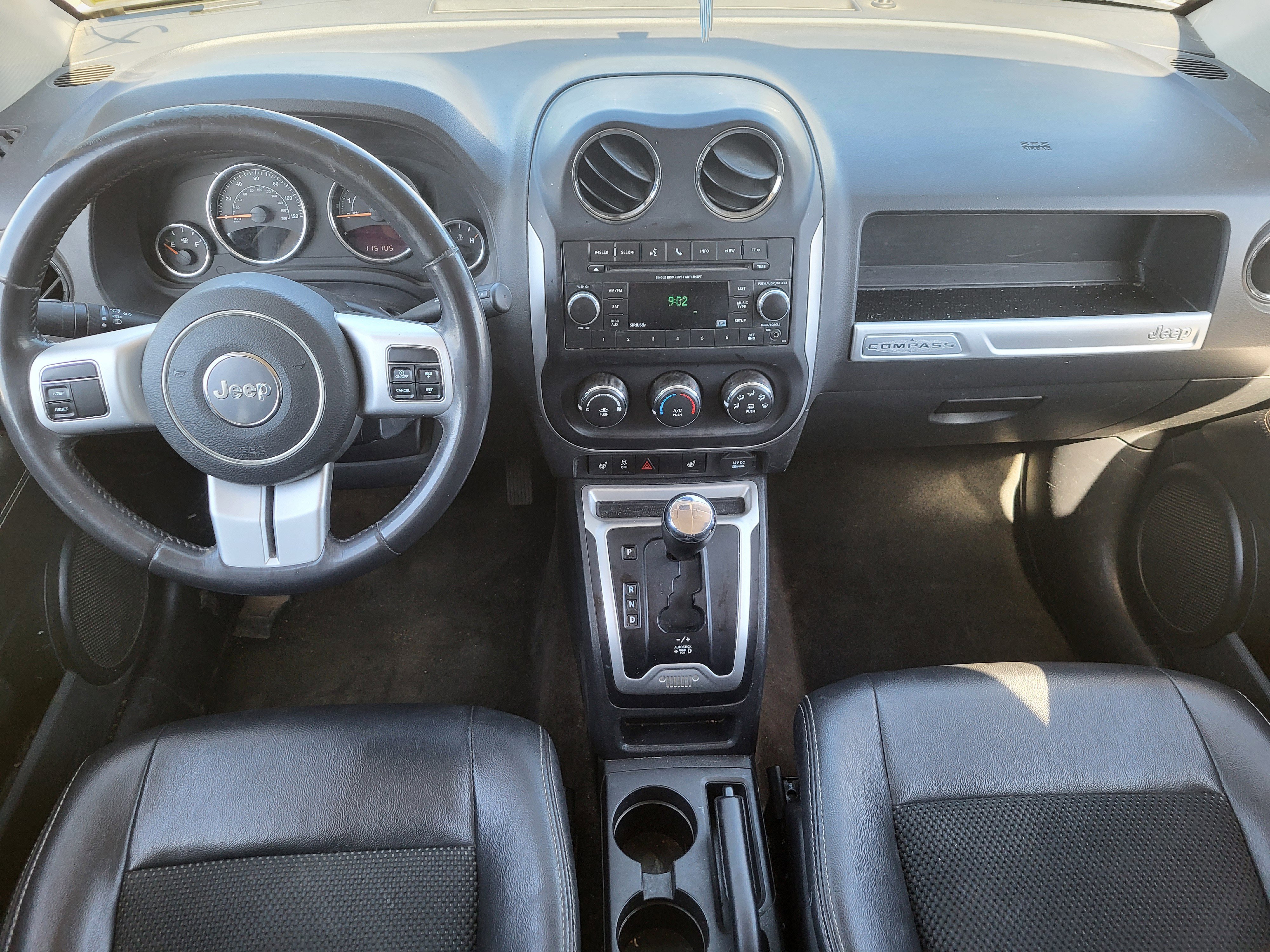 Used 2016 Jeep Compass Latitude image 24