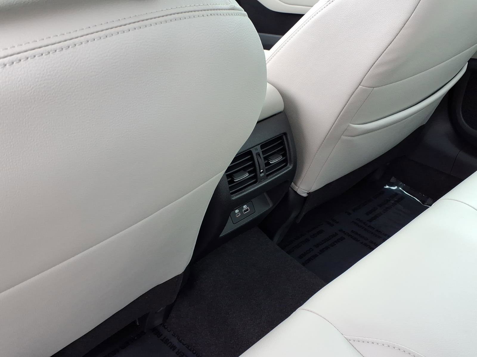 Used 2024 Nissan Altima 2.5 SL FWD image 7