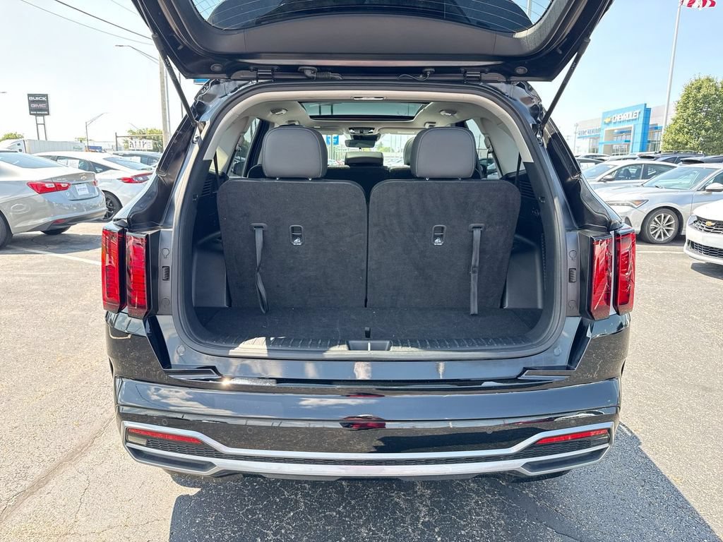Used 2022 Kia Sorento S w/ Panoramic Sunroof Package FWD image 25