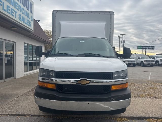 New 2025 Chevrolet Express 3500 Work Van w/ Power Convenience Package image 2