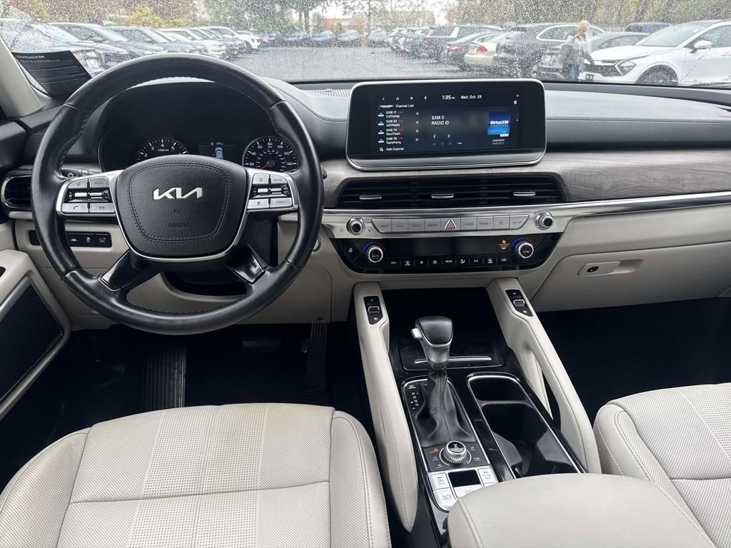 Used 2022 Kia Telluride EX image 13