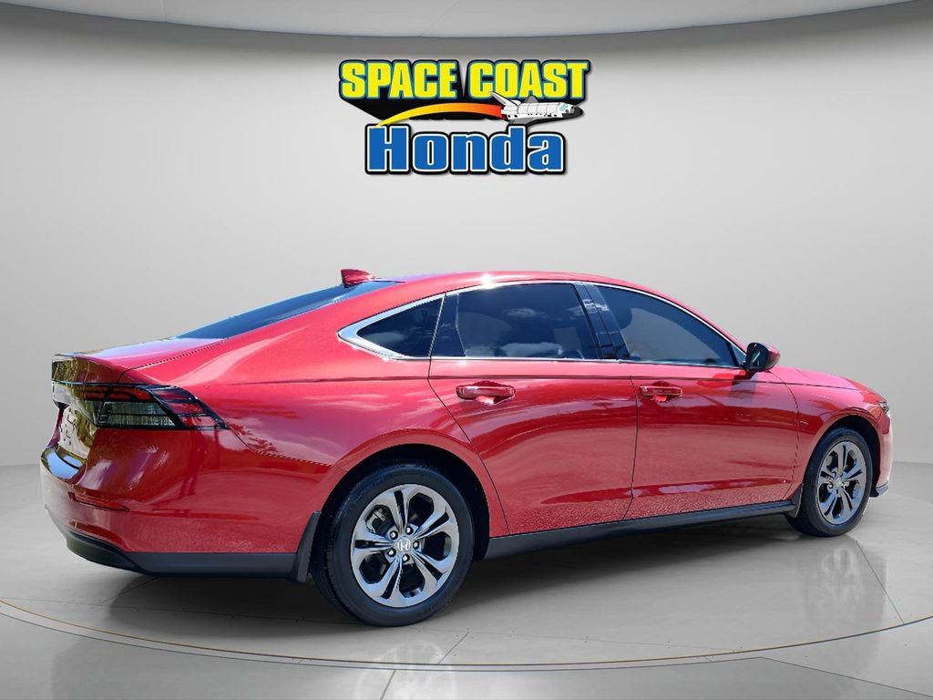 Used 2023 Honda Accord EX image 10
