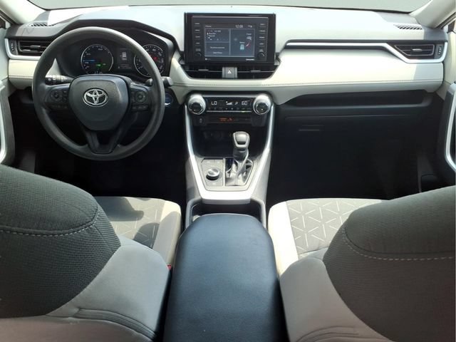 Used 2021 Toyota RAV4 XLE AWD/4WD image 21