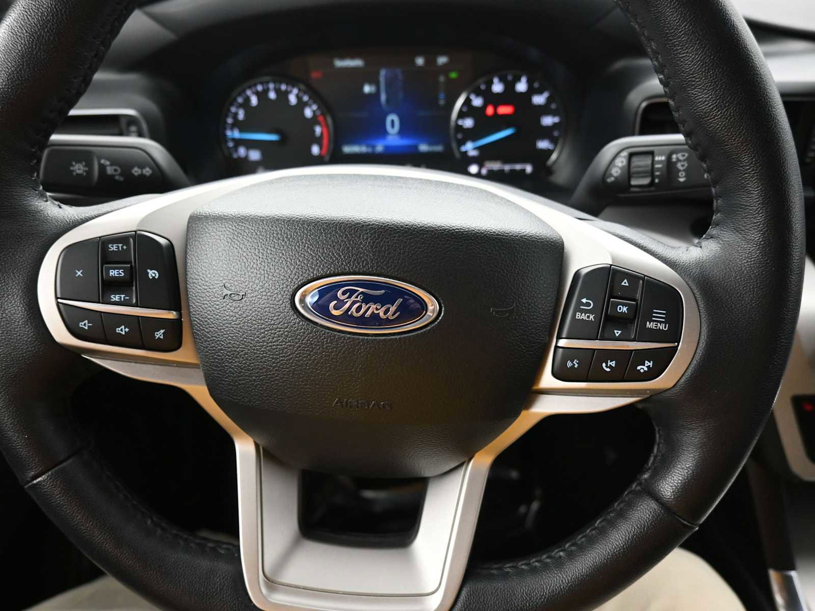 Used 2023 Ford Explorer XLT w/ Equipment Group 202A image 20