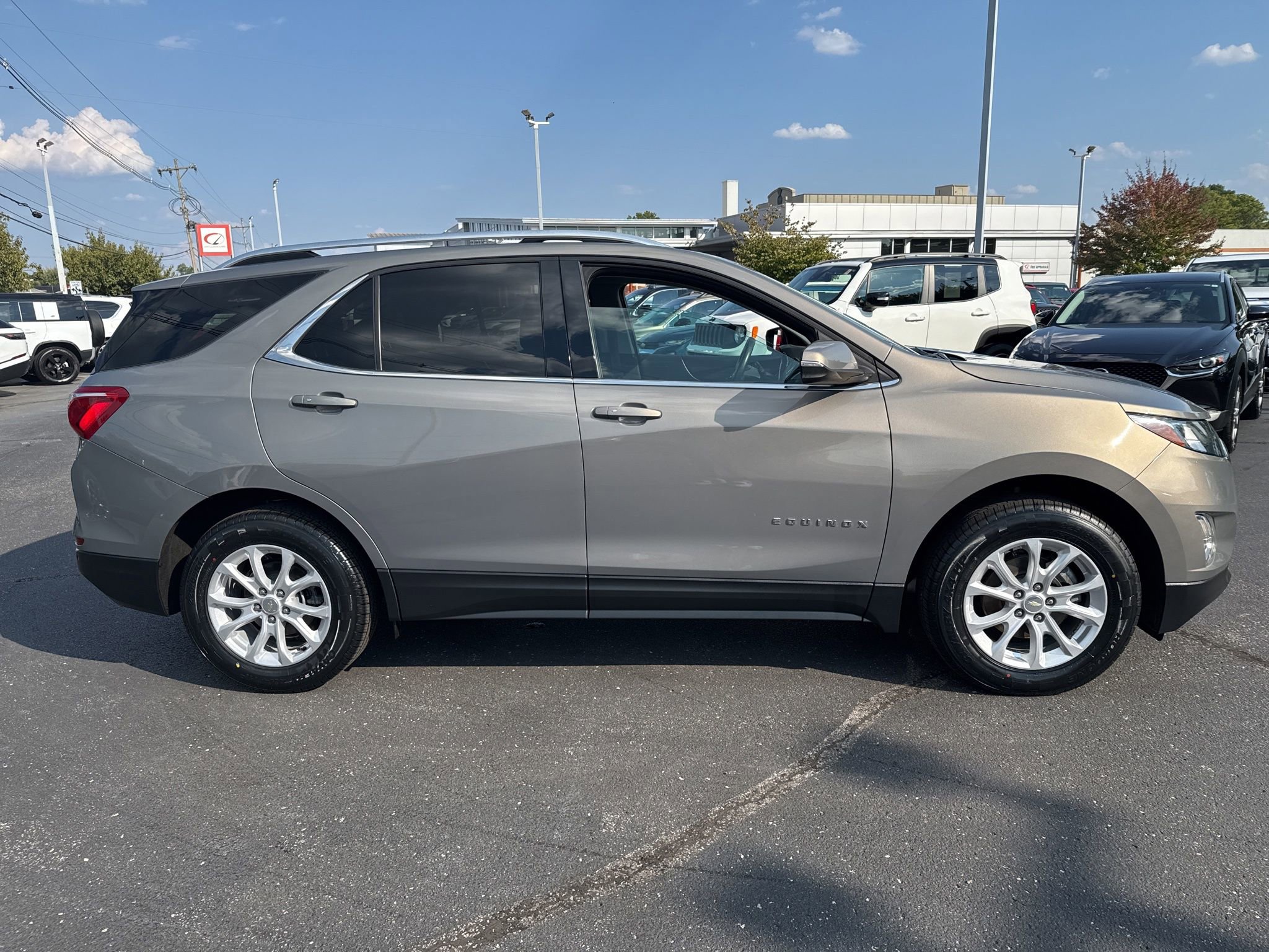 Used 2019 Chevrolet Equinox LT w/ Sun & Navigation Package