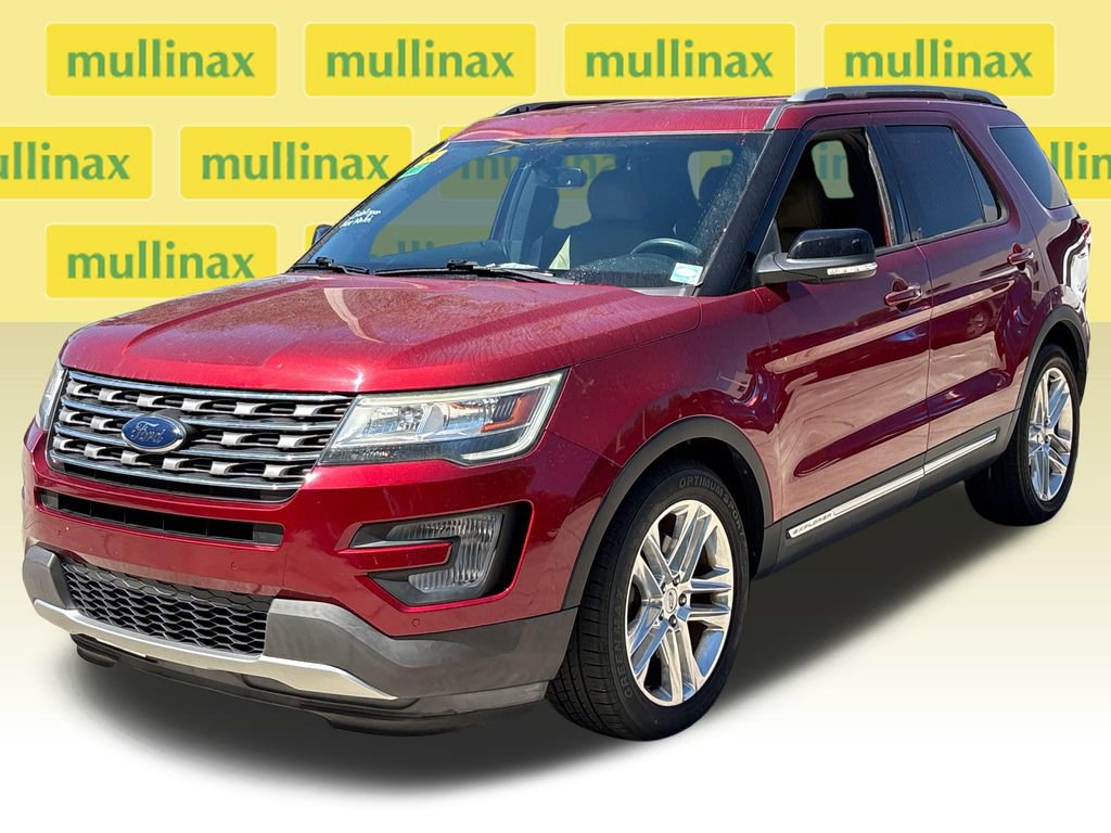 Used 2017 Ford Explorer XLT w/ Equipment Group 202A image 12
