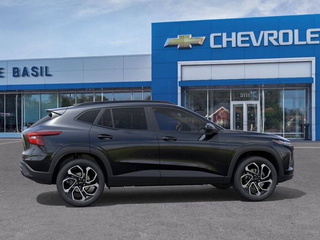 New 2026 Chevrolet Trax RS w/ Driver Confidence Package FWD image 5