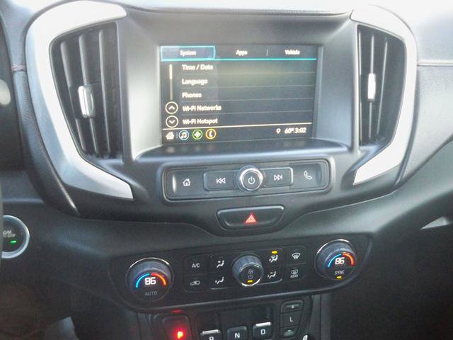 Used 2019 GMC Terrain SLE w/ Driver Convenience Package image 12