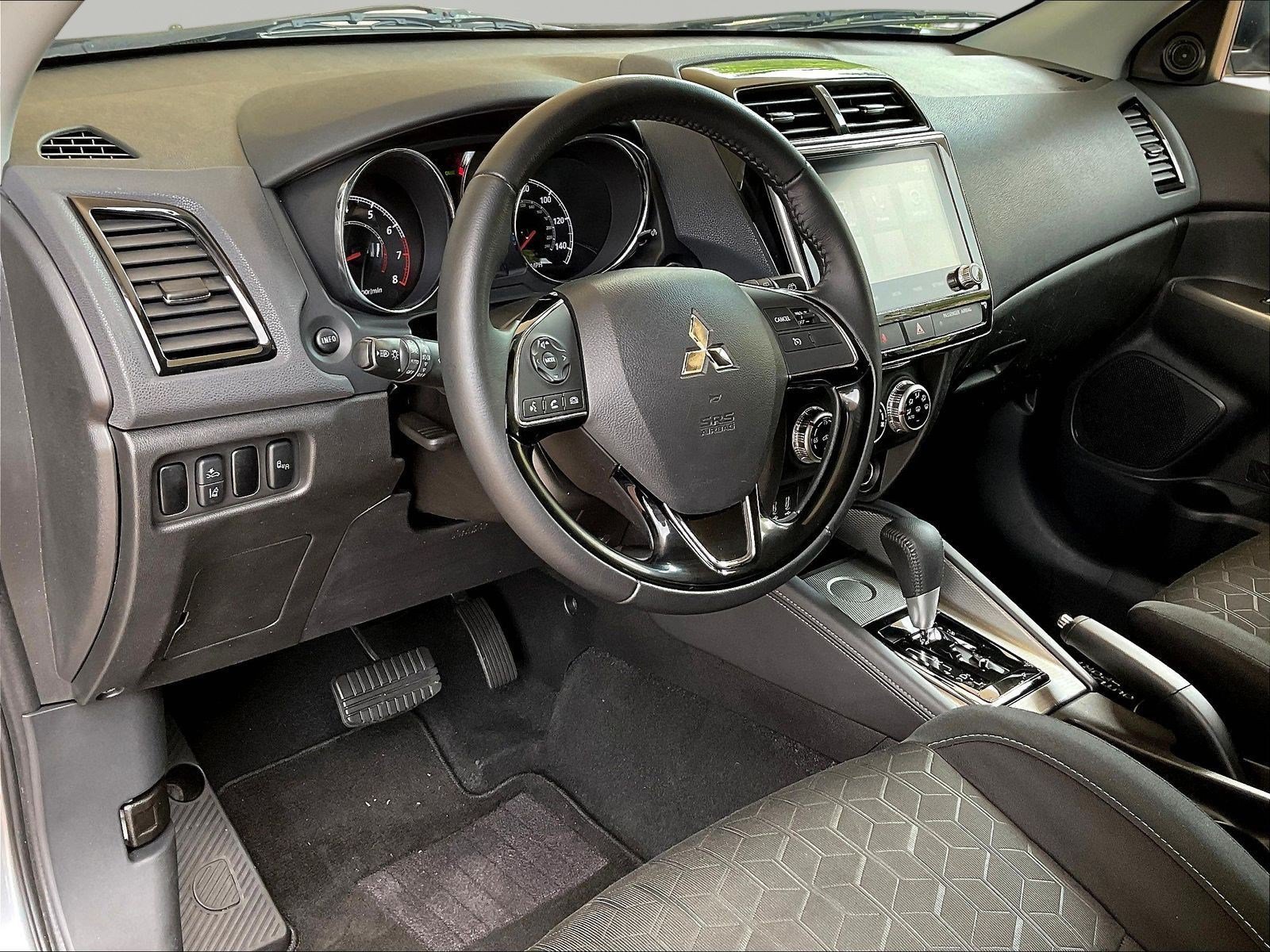 Used 2021 Mitsubishi Outlander Sport SE FWD image 16