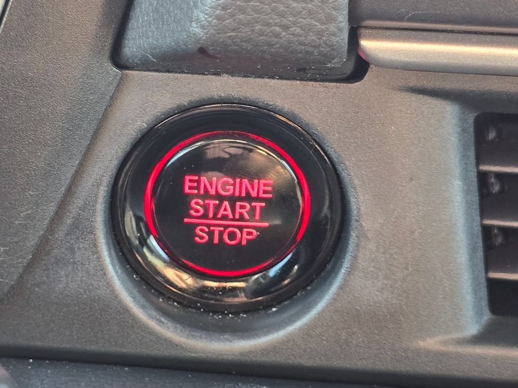 Certified 2023 Honda Pilot Touring image 31