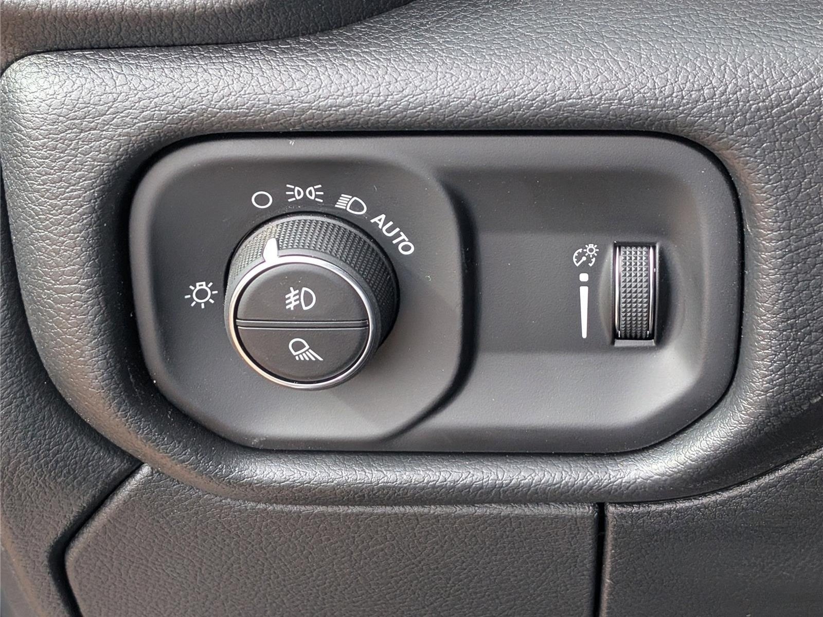 New 2026 RAM 3500 Tradesman AWD/4WD image 15