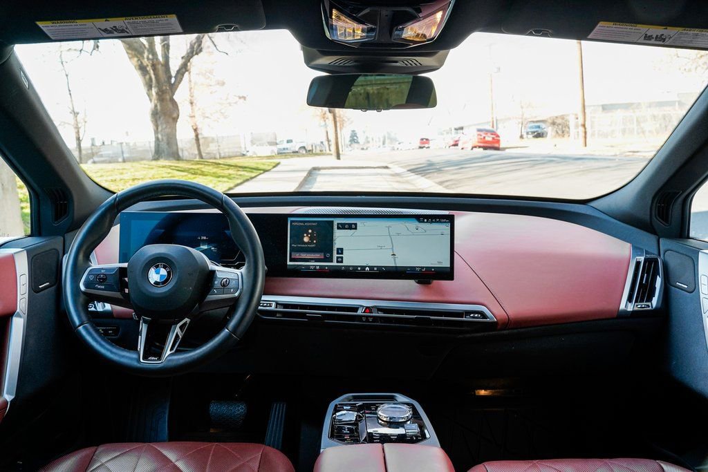 Used 2025 BMW iX xDrive50 w/ Premium Package image 12